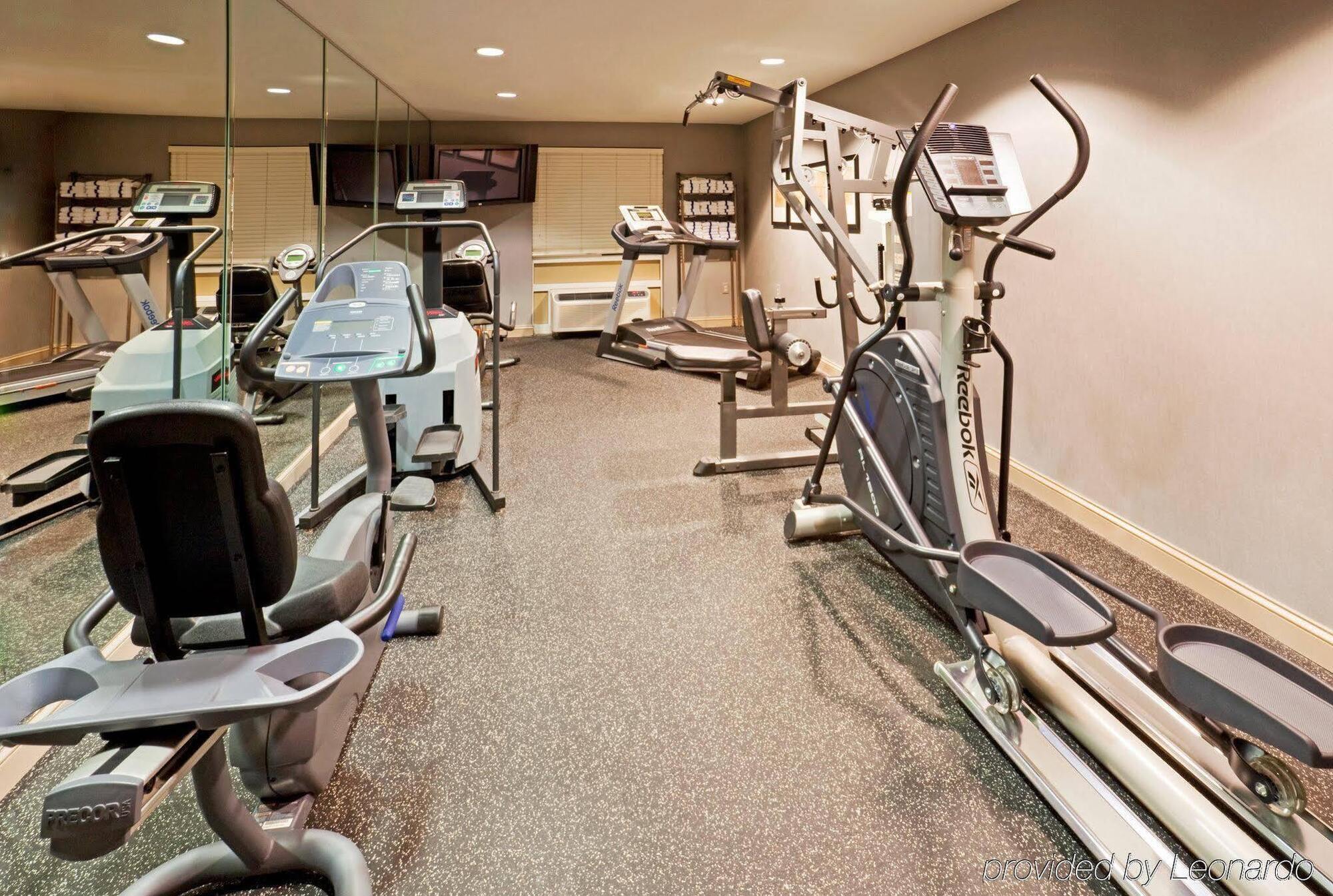 Holiday Express & West - Frisco By Ihg Hotel Plano